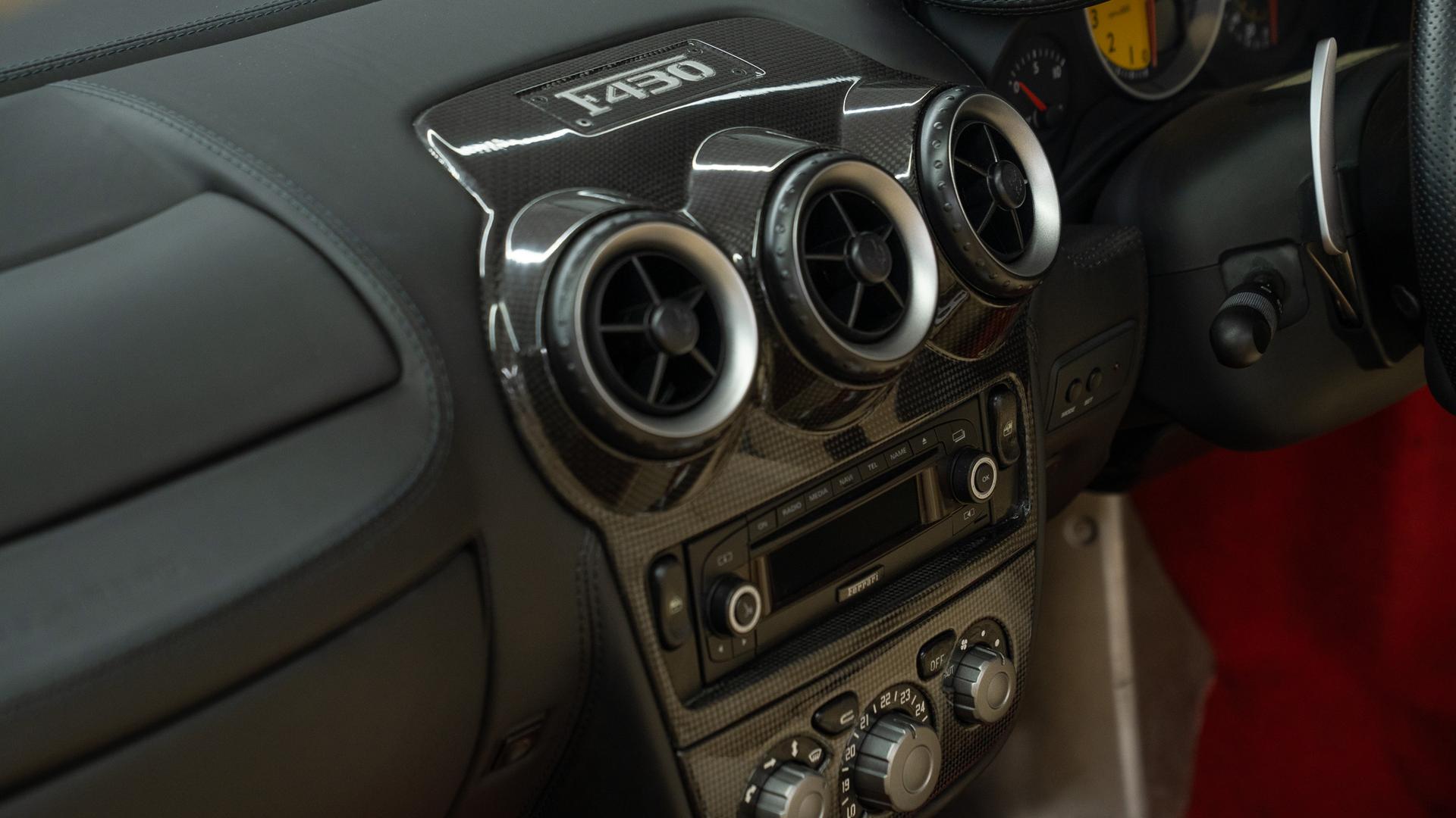 Ferrari F430 Photo 82afb66b-c8b3-4dda-9391-7a71f820051b.jpg