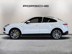 PORSCHE Cayenne Photo 4