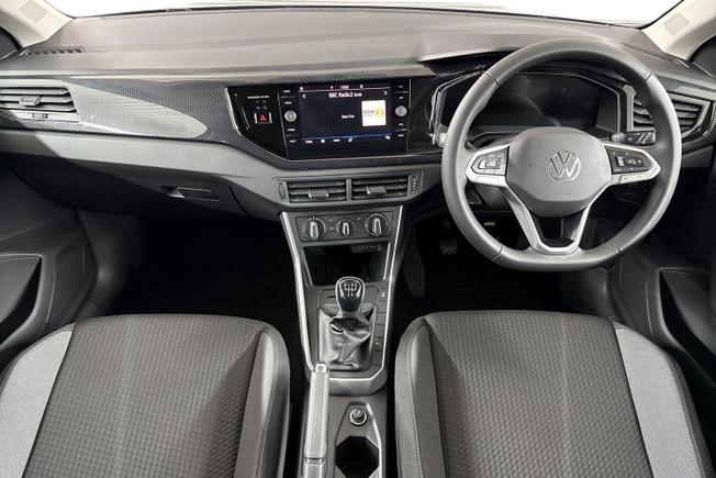VOLKSWAGEN Polo Photo 10