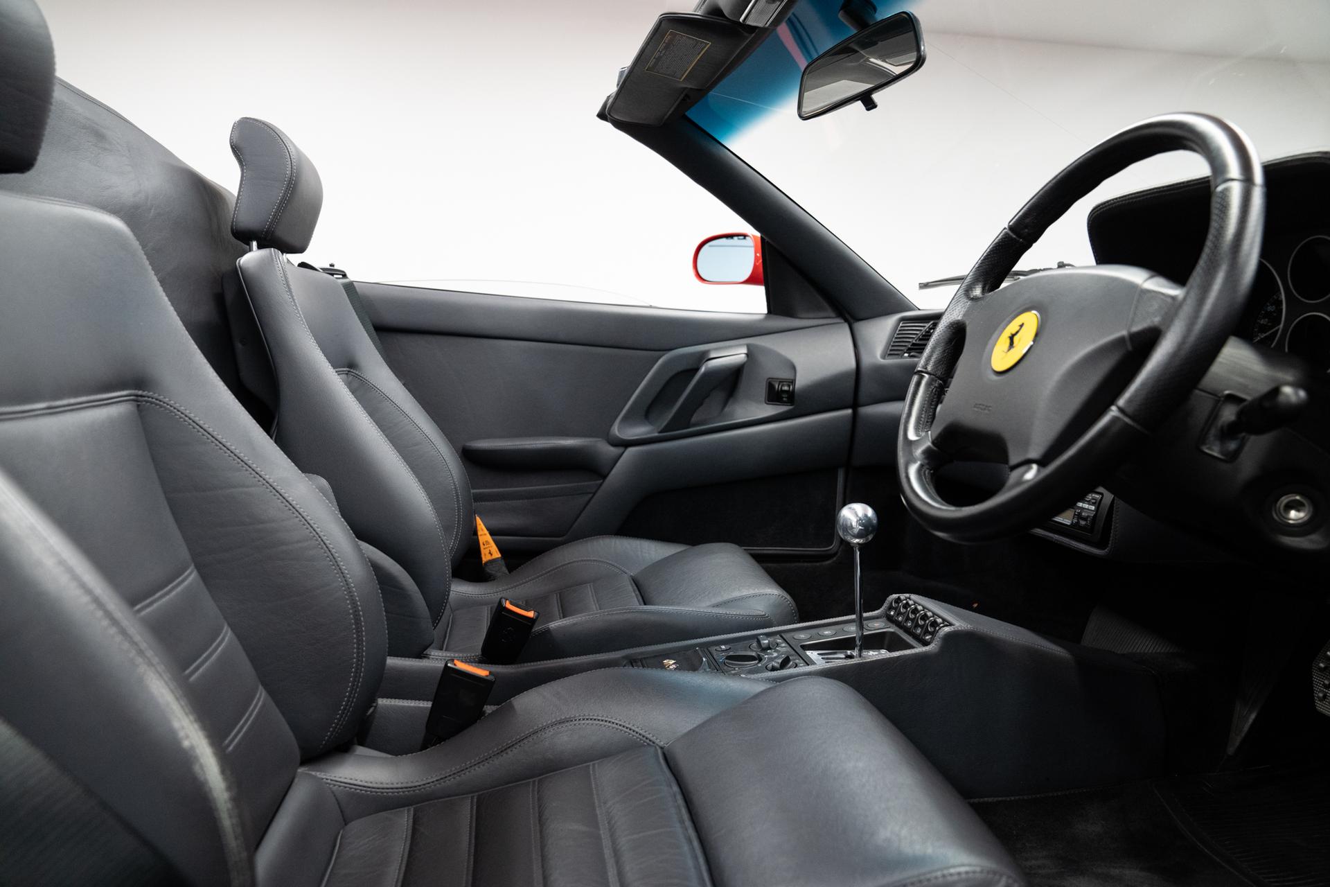 Ferrari 355 Photo 82c82a20-f8dc-49b2-8ac8-6bf5825e6853.jpg