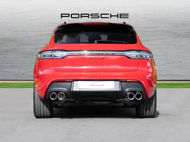 PORSCHE Macan Photo 7