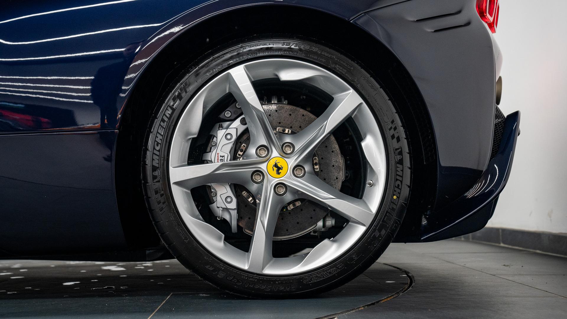 Ferrari SF90 Photo 82cd6a64-32b0-41e6-8238-06a45785d88e.jpg