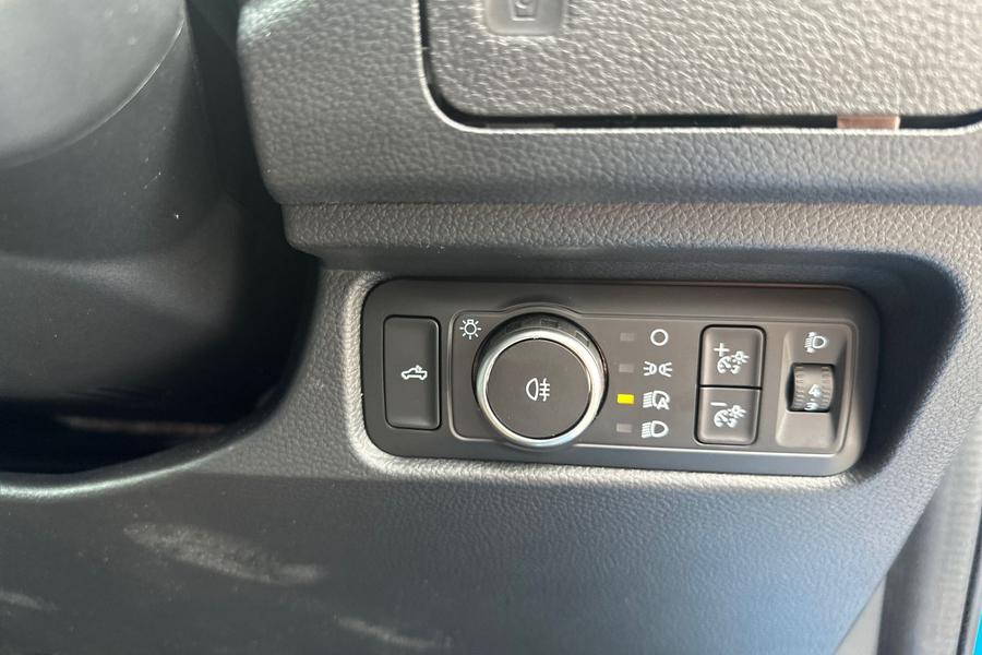 Ford RANGER Photo 82dab436-2f46-43e7-8ff4-63ec25f02084.jpg