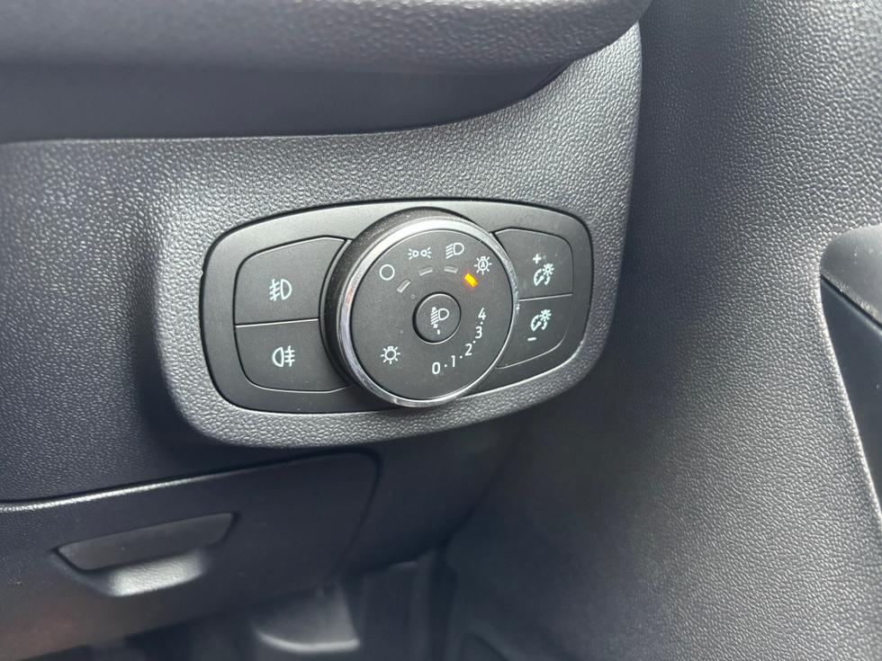 Ford Fiesta Photo 82e88753-3ee0-451e-a7bd-1c817a101286.JPEG