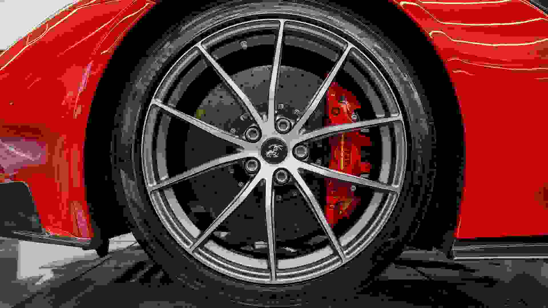 Ferrari F12 Photo 82f9efd3-84d1-4812-8619-4a3f1badac26.jpg