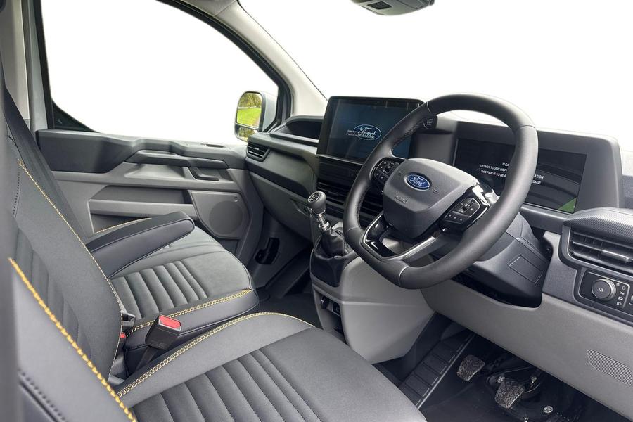 Ford TRANSIT CUSTOM Photo 82fef128-5eab-4a7d-ba9a-22c0bbee0586.jpg