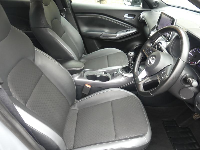 Nissan Juke Photo 8309f63c-ceb5-4a8a-b8ca-6d8b89245135.jpg