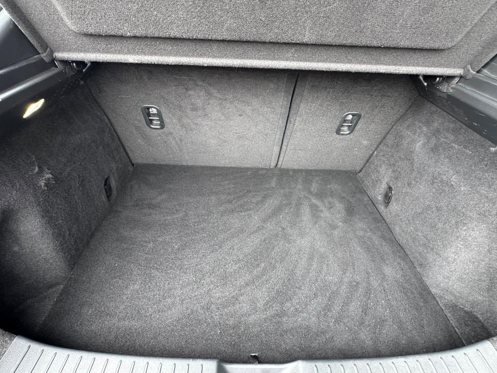 Mazda CX-30 Photo 83132ca5-386f-408a-a8a7-ee9429252787.jpeg