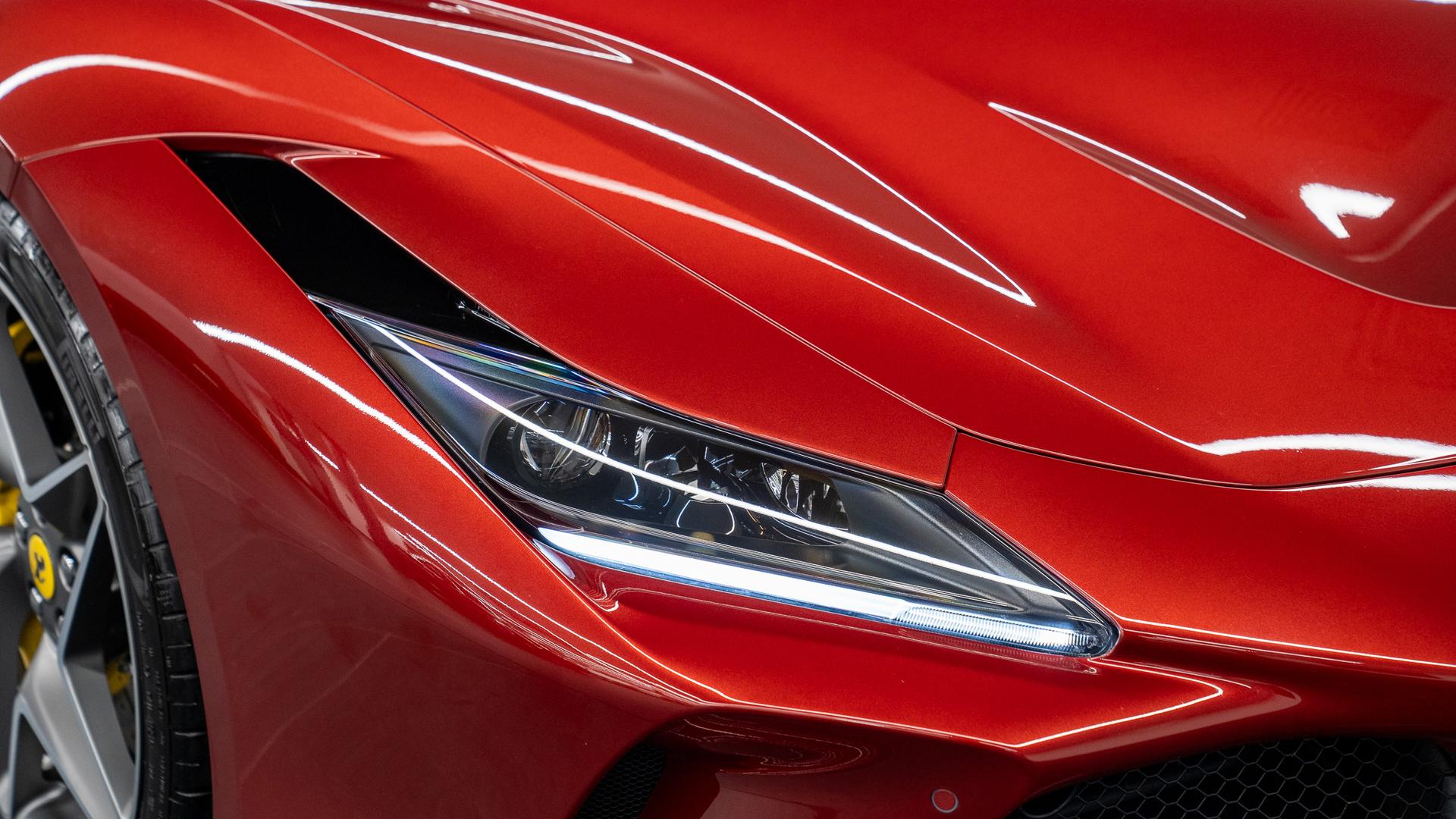 Ferrari F8 Photo 8320845b-a7c8-46d8-b4de-0d03609a4b69.jpg