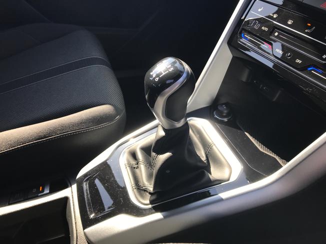 Volkswagen T-Roc Photo 40