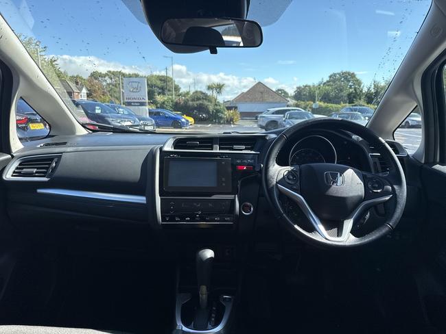 Honda Jazz Photo 83385aac-096b-439b-b547-305098aebd26.jpg