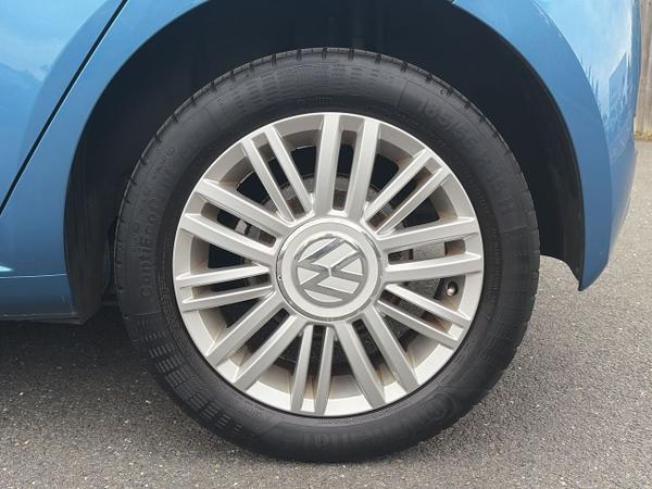 Volkswagen up! Photo 10