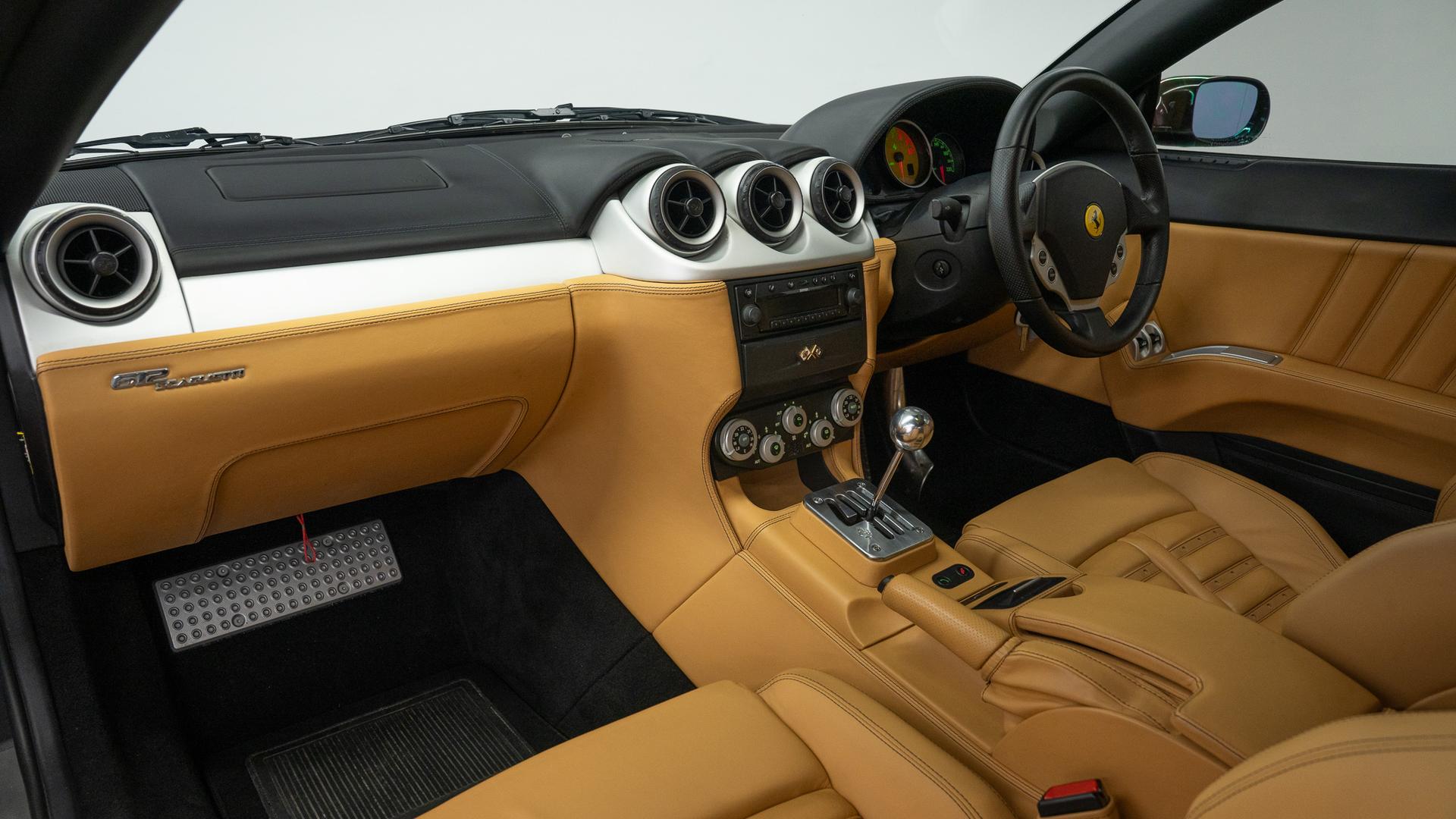 Ferrari 612 Photo 8354c931-d9f1-460a-b7dd-c622926aa2a4.jpg