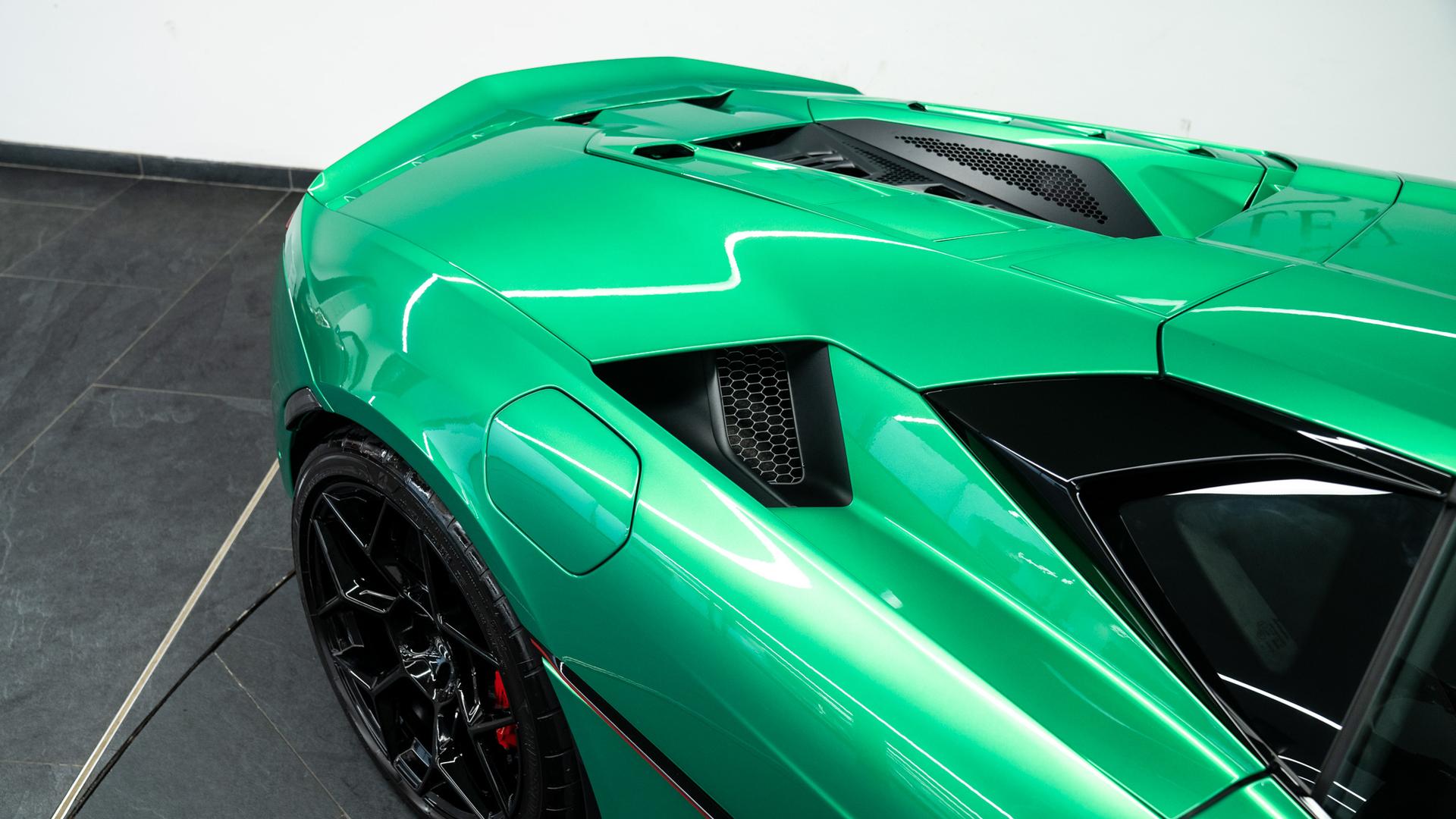 LAMBORGHINI Temerario Photo 835ffde1-6eac-4f4c-93e5-b3d530e4654e.jpg
