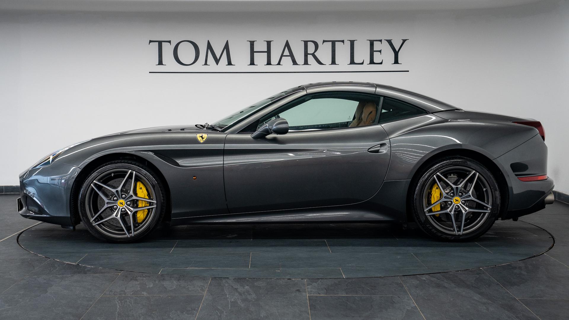 Ferrari California Photo 8363c2ff-70f1-4e96-ad4f-016e387e588d.jpg