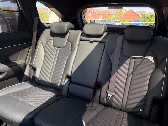 Kia Sorento Photo 836a1347-72e8-428e-8f4b-73943a4e14ca.jpg