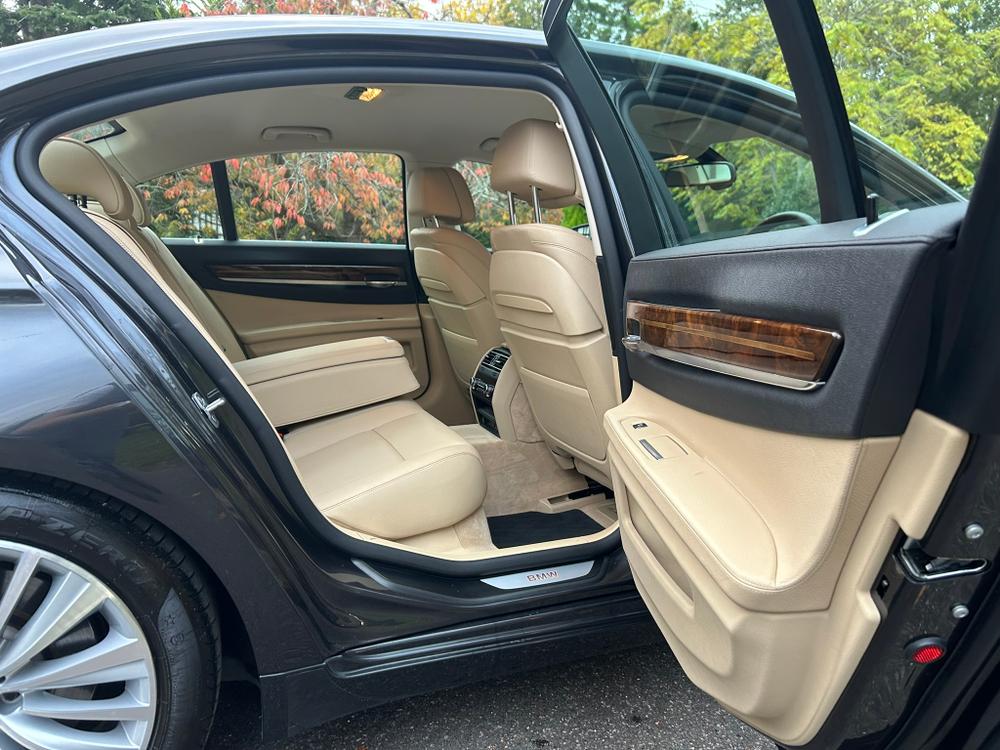 Used BMW 7 Series ESO65 19