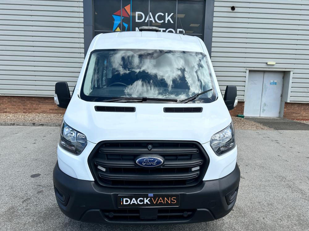 Ford Transit Photo 836d191e-1c7a-4f9d-b1a4-8abc468456b7.jpg