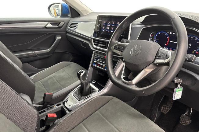 VOLKSWAGEN T-Roc Photo 6