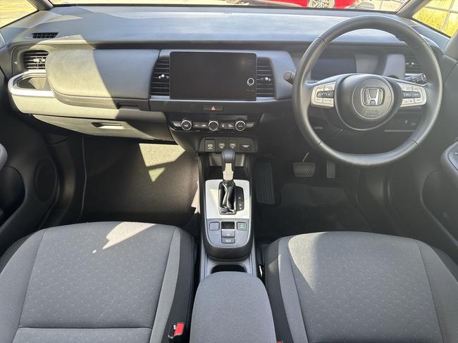 Honda Jazz Photo 8384d2bb-2ffb-4e2a-af08-a602e35d30a5.jpg