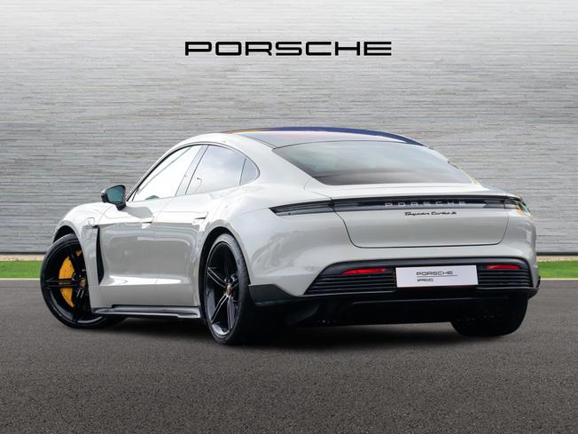 PORSCHE Taycan Photo 2