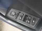 Volkswagen T-Roc Photo 18