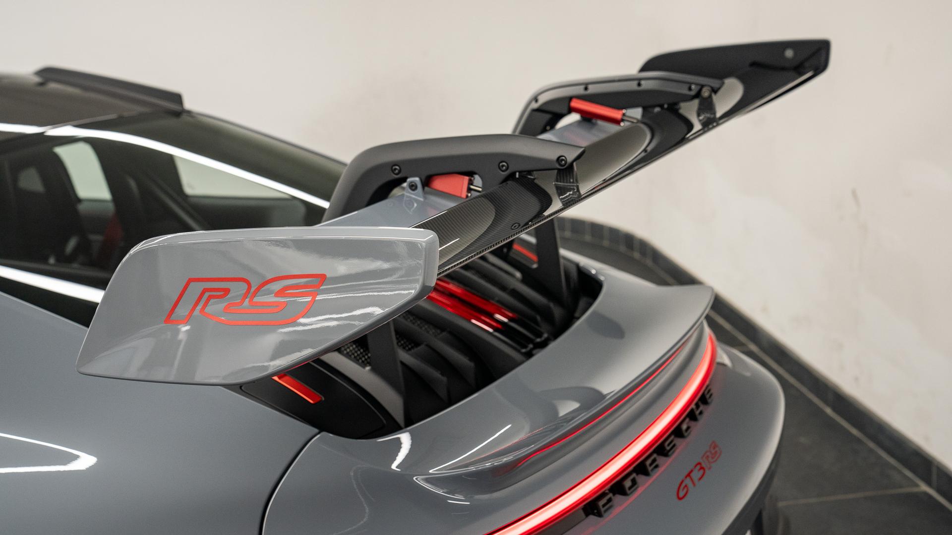 Porsche 911 Photo 839efeaf-0933-4b96-97bc-e449972289ee.jpg