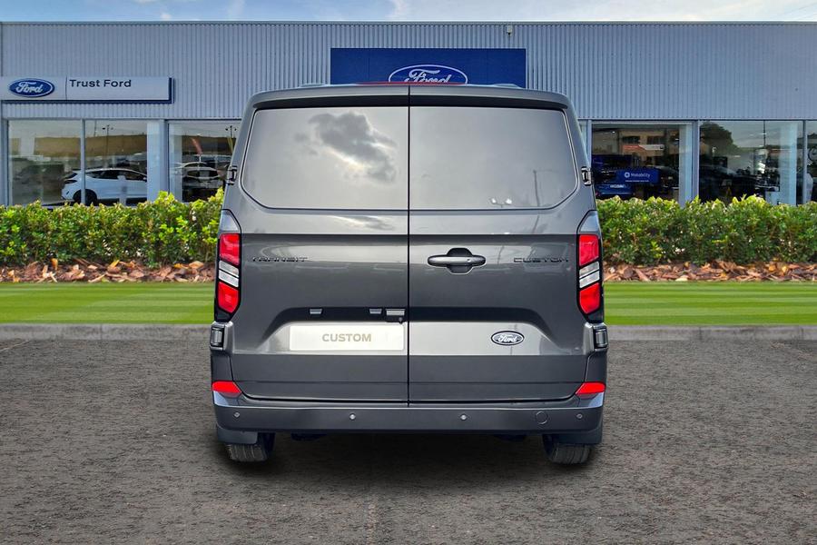 Ford TRANSIT CUSTOM Photo 83abe60c-ba77-4998-9974-ba1b070d1a46.jpg