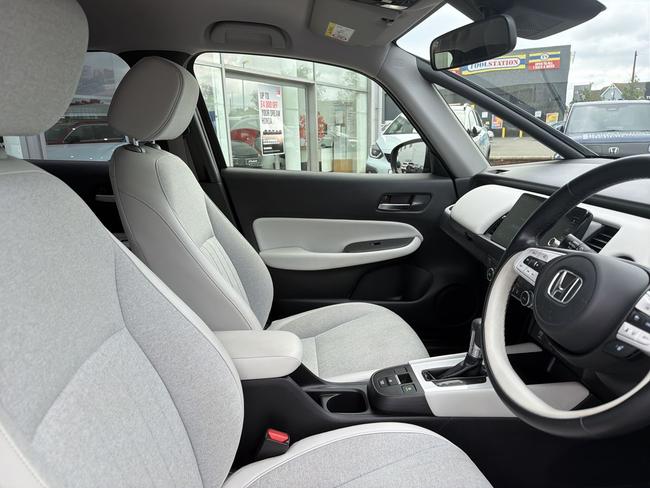 Honda Jazz Photo 83b9f78a-969a-4b0a-a83f-d1d015a5ad8f.jpg