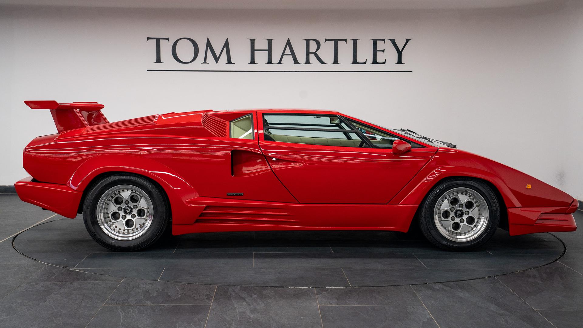 LAMBORGHINI Countach Photo 83c4351e-0ba0-4440-93dc-34e95b51891f.jpg