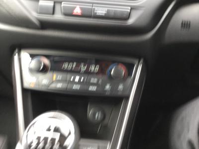 Suzuki S-Cross Photo 14