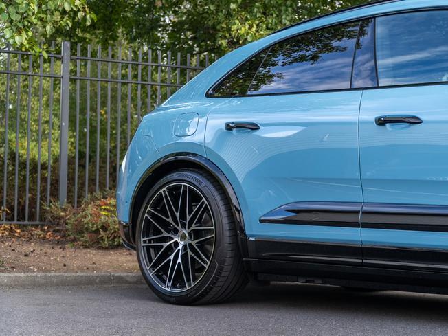 PORSCHE Macan Photo 37