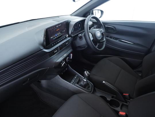 Hyundai BAYON Photo 83d877fd-b41c-4062-b6d1-7ca0d6e211c3.jpg
