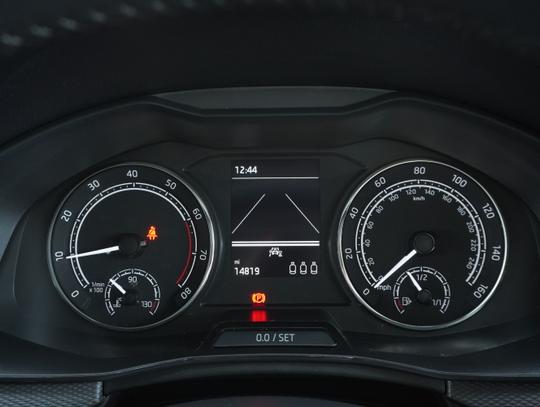 Skoda Kamiq Photo 83d9cd9d-f92b-4394-b9e3-77bb286cdc3a.jpg