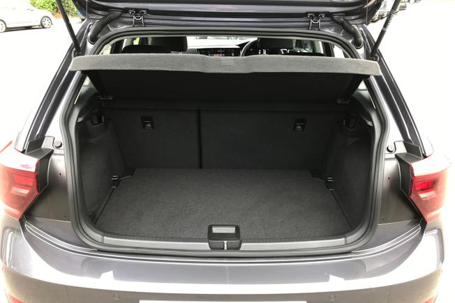 VOLKSWAGEN Polo Photo 9