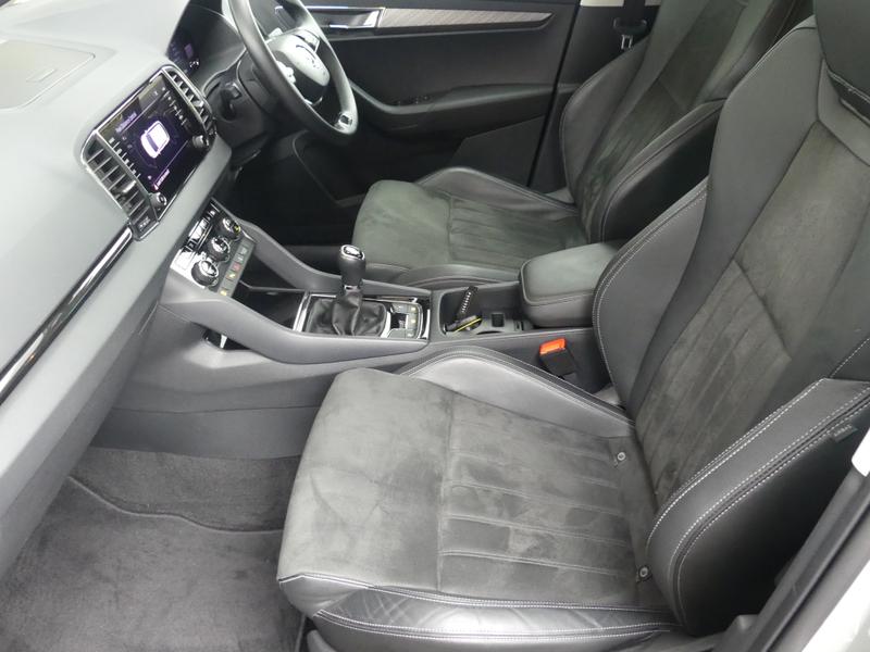 Skoda Karoq Photo 83e52e6d-8523-4da5-bf13-1f88cf6fc362.jpg