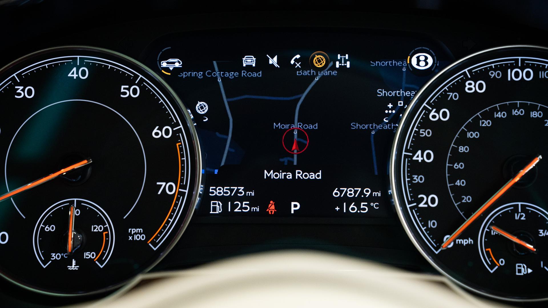 Bentley Bentayga Photo 83f1c64f-de69-471a-9860-23e31a9cebe1.jpg