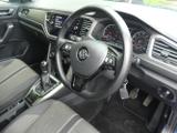 Volkswagen T-Roc Photo 17