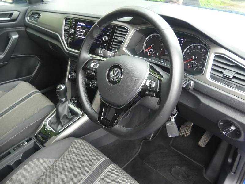 Volkswagen T-Roc Photo 84067aea-84b4-4cff-9f7e-e68e4b527c7b.jpg