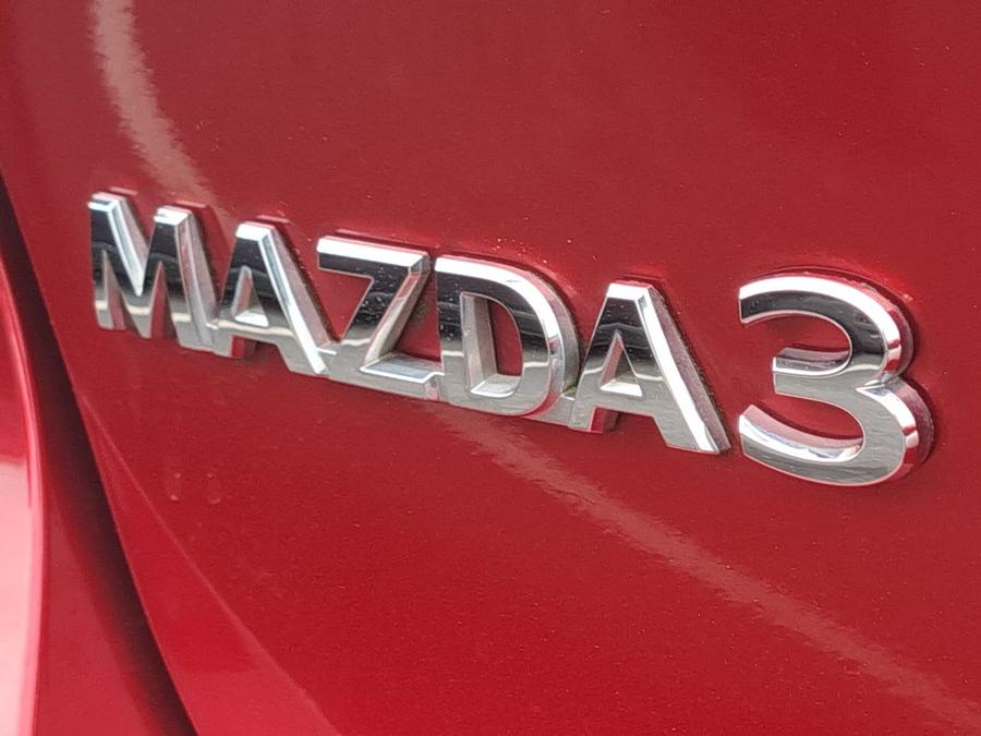Mazda Mazda3 Photo 840ea225-a511-4ab9-8cc7-caddd592ba71.jpg