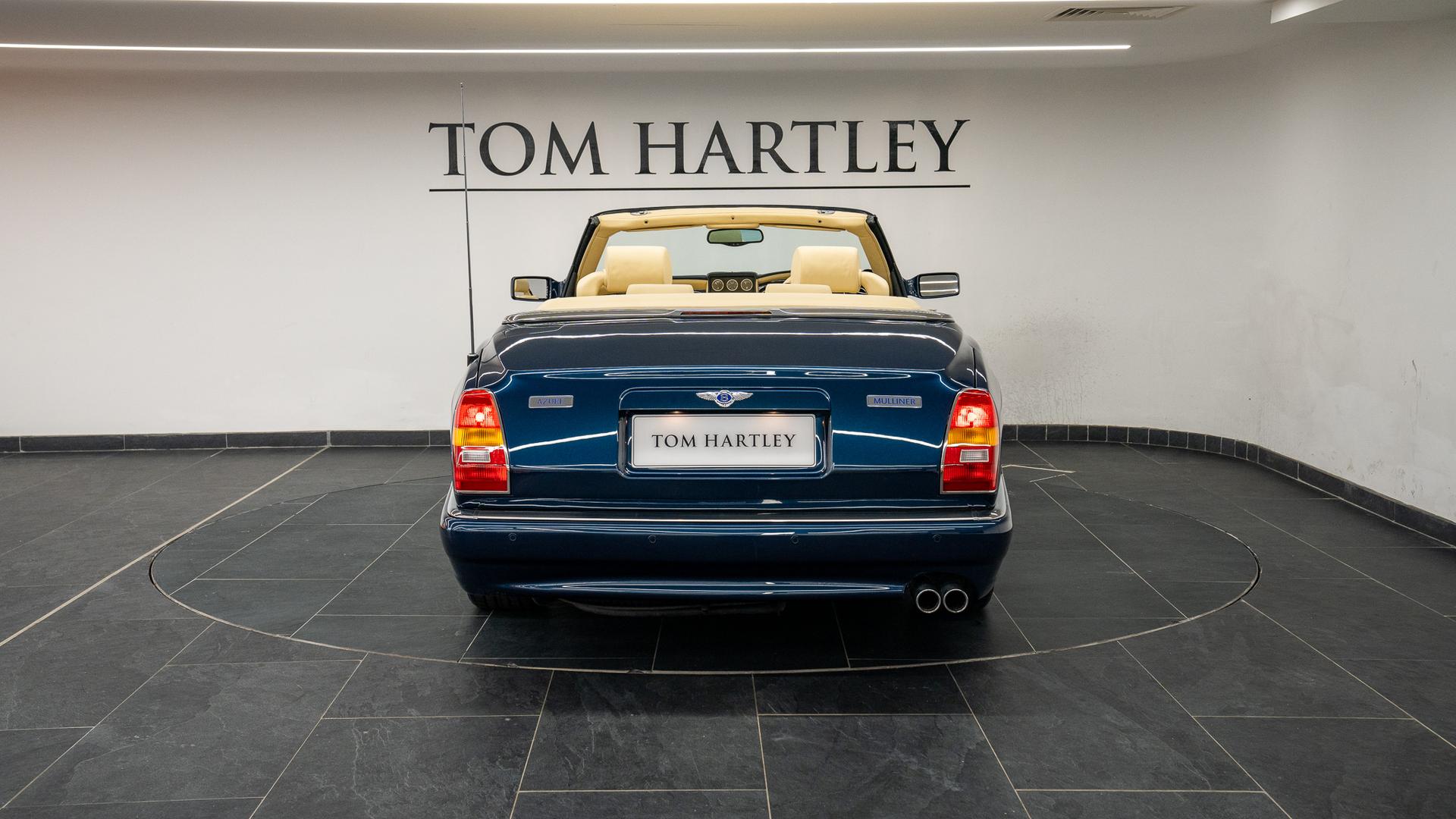 Bentley Azure Photo 8426a8df-716a-4705-bb26-4e40f6f0d8f7.jpg