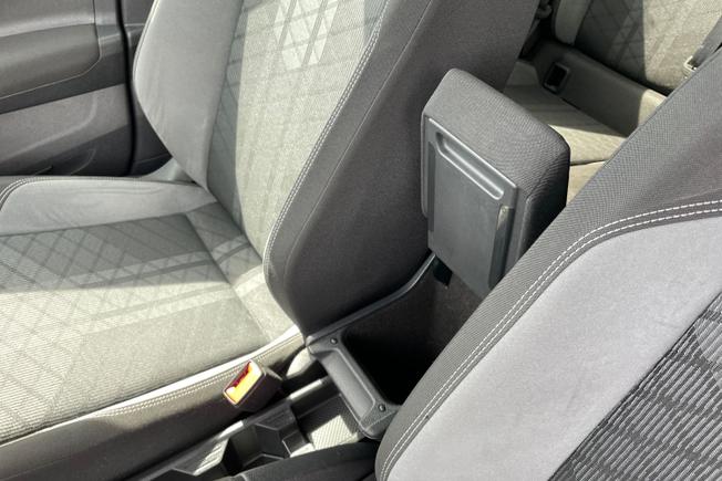 VOLKSWAGEN Taigo Photo 29