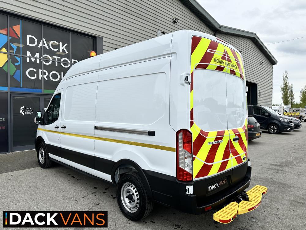 Ford Transit Photo 842cede6-7244-4e82-9e7f-6dcb6497e189.jpg