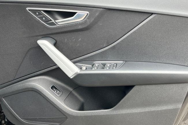 AUDI Q2 Photo 40