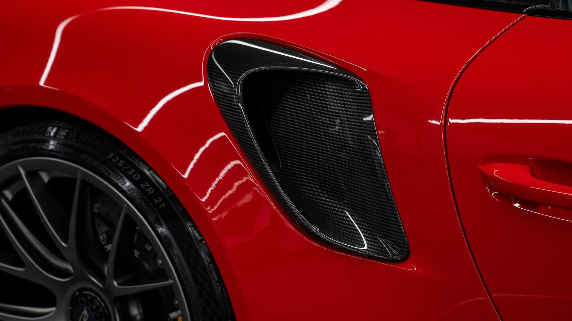Porsche 911 Photo 846a854d-0719-4f27-a14a-aba4f3dd0fd7.jpg