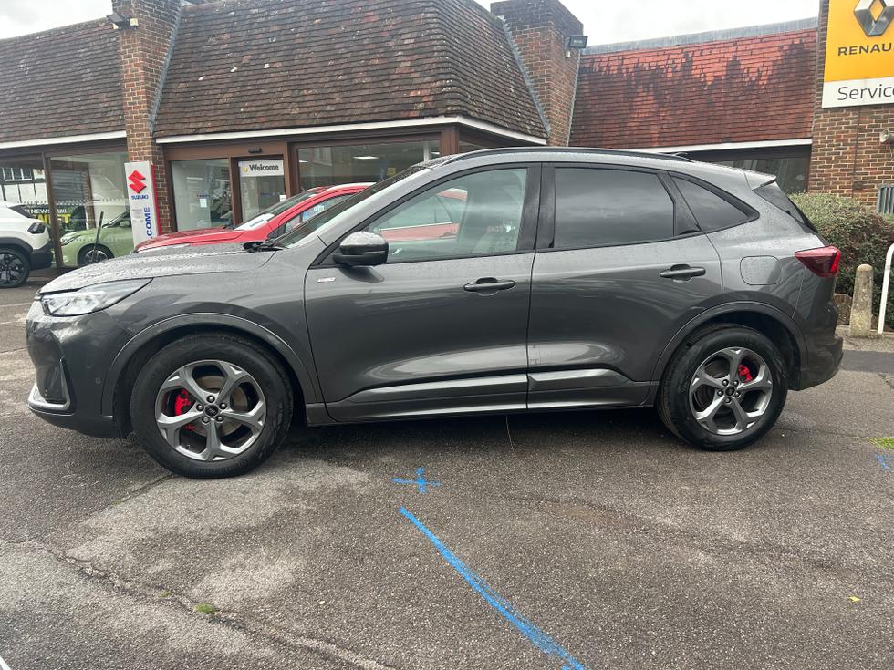 Ford Kuga Photo 846f87fd-9b55-4346-bafe-3d5e9ee3d839.jpeg