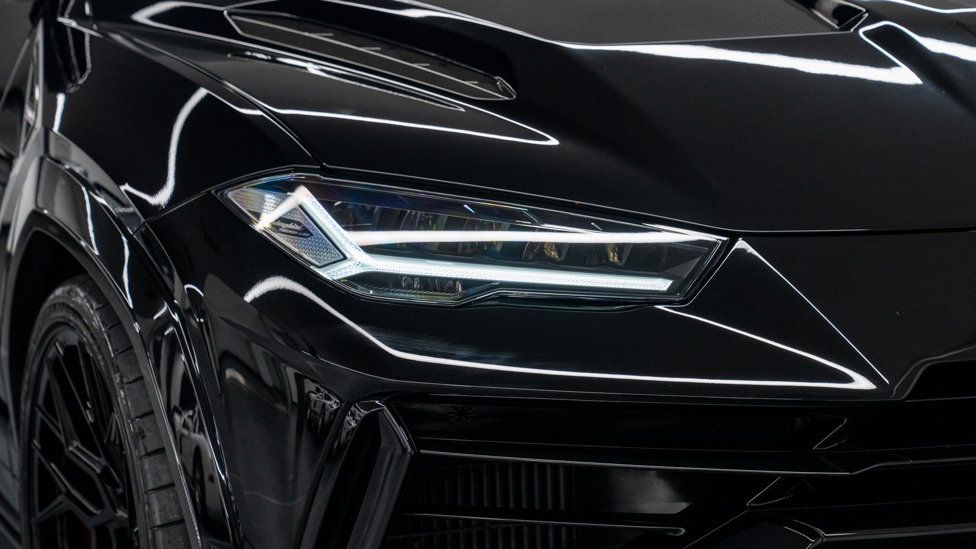 LAMBORGHINI Urus Photo 84703fcf-6fb4-455c-9e71-aa8ee1e7cf3c.jpg