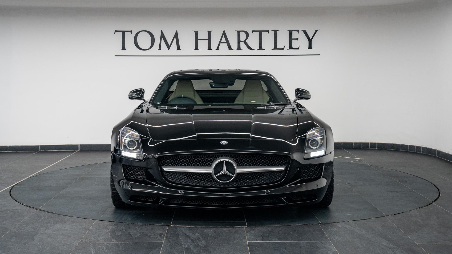 Mercedes-Benz SLS Photo 84750b87-ebc9-4554-a760-27b9376ef329.jpg