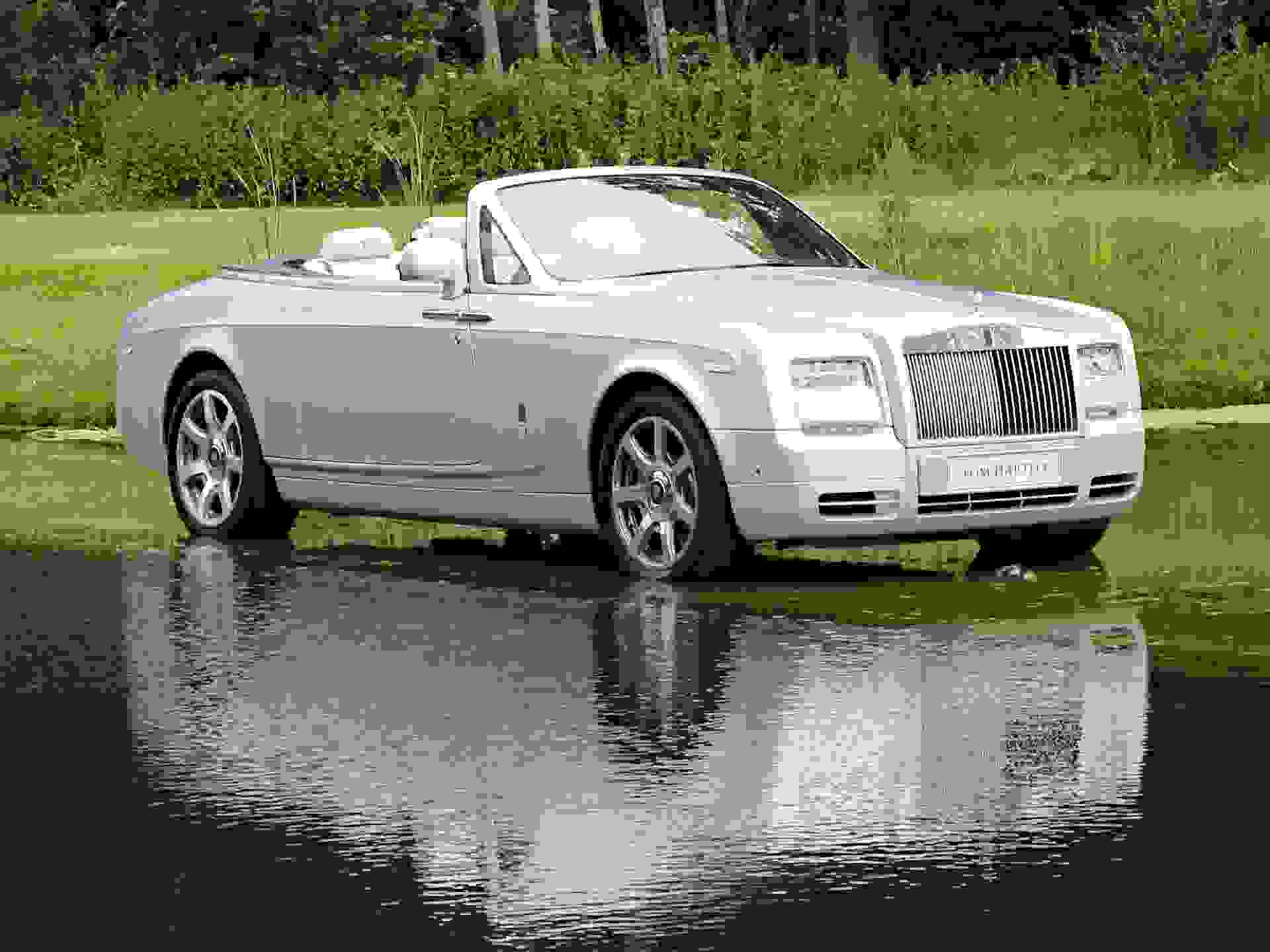 Rolls-Royce Phantom Photo 848053fe-f2d0-4166-a27d-46fdaba99298.jpg