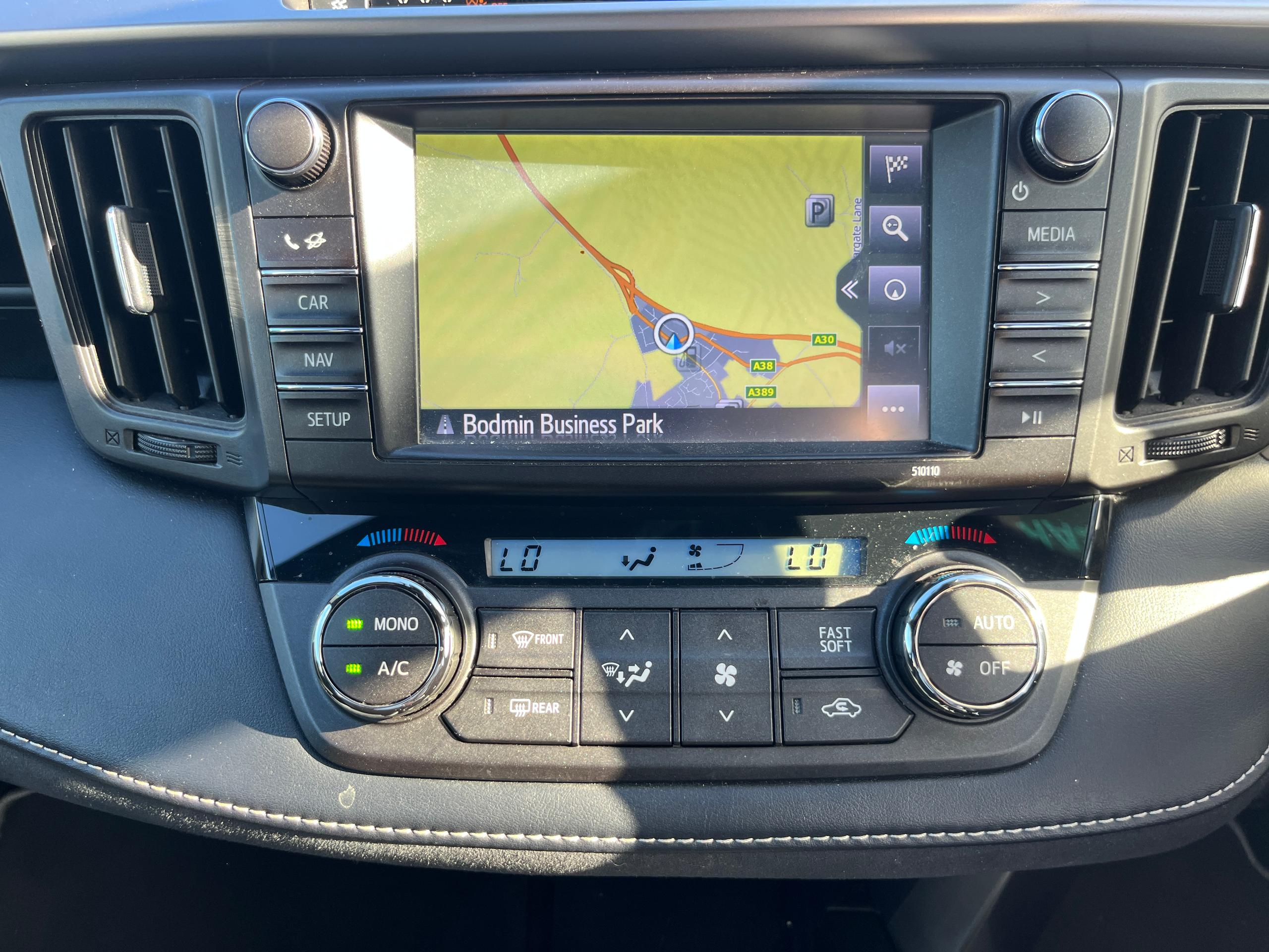 Toyota RAV4 Photo 28